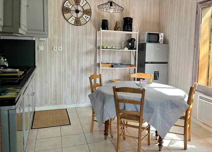 Le Chalet De Larcat