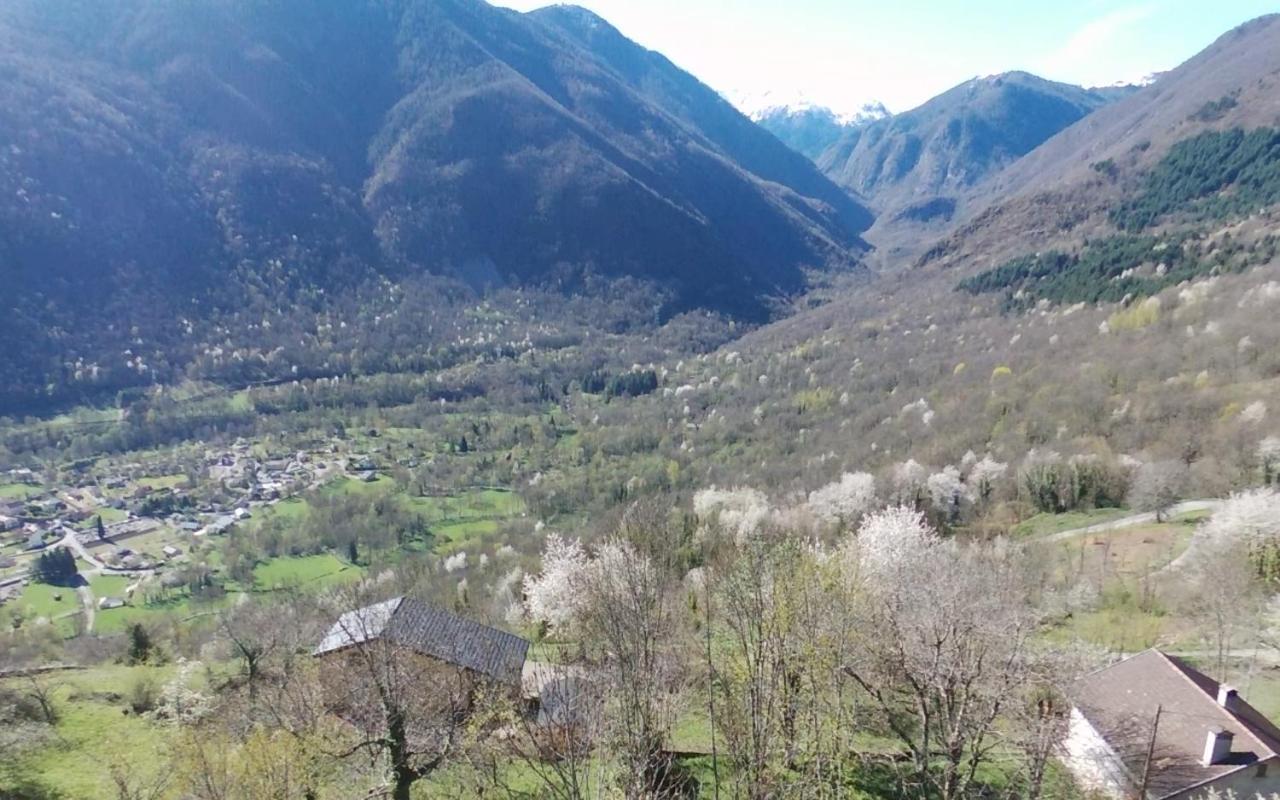 Le De Larcat